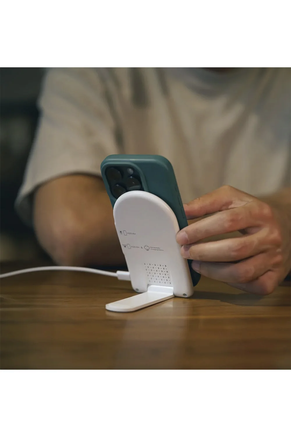 Wireless Charging Stand - Image 3